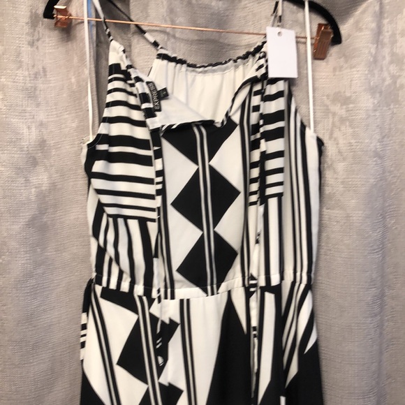 Express dress - Picture 6 of 6